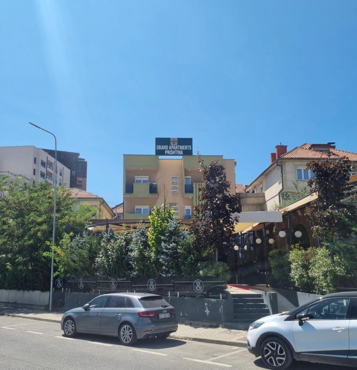 Grand Apartments Prishtina プリシュティナ エクステリア 写真