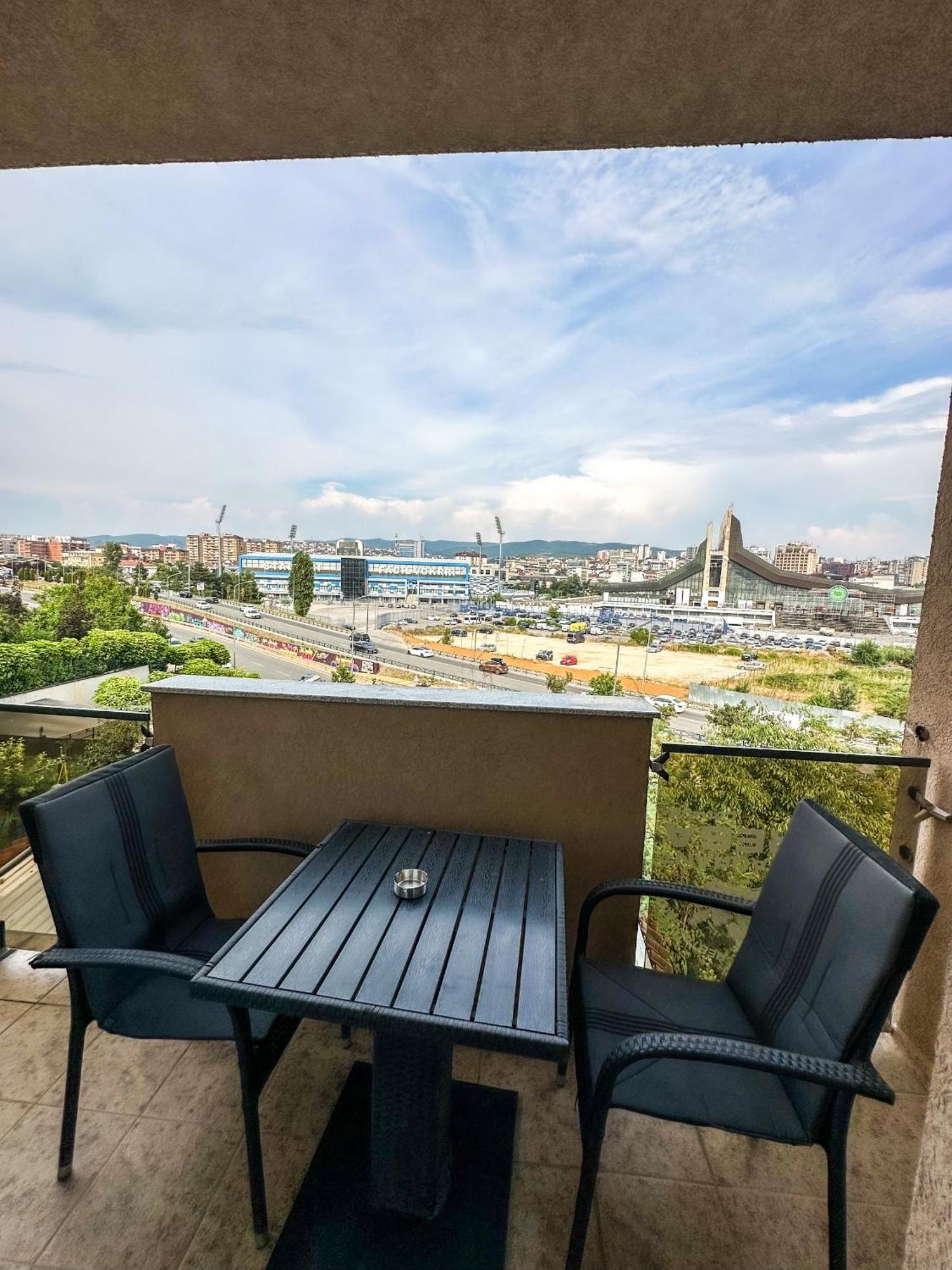Grand Apartments Prishtina プリシュティナ エクステリア 写真