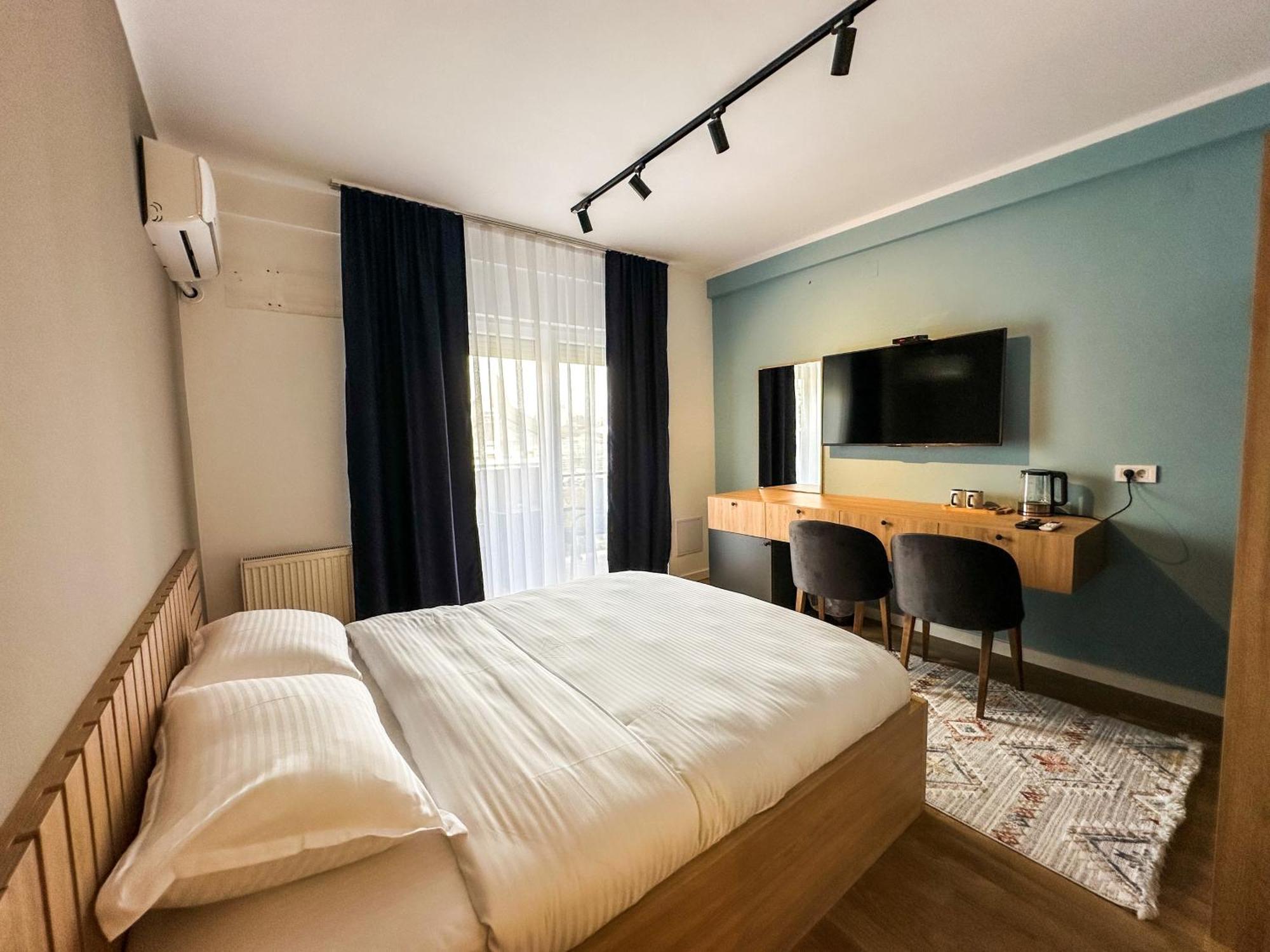 Grand Apartments Prishtina プリシュティナ エクステリア 写真
