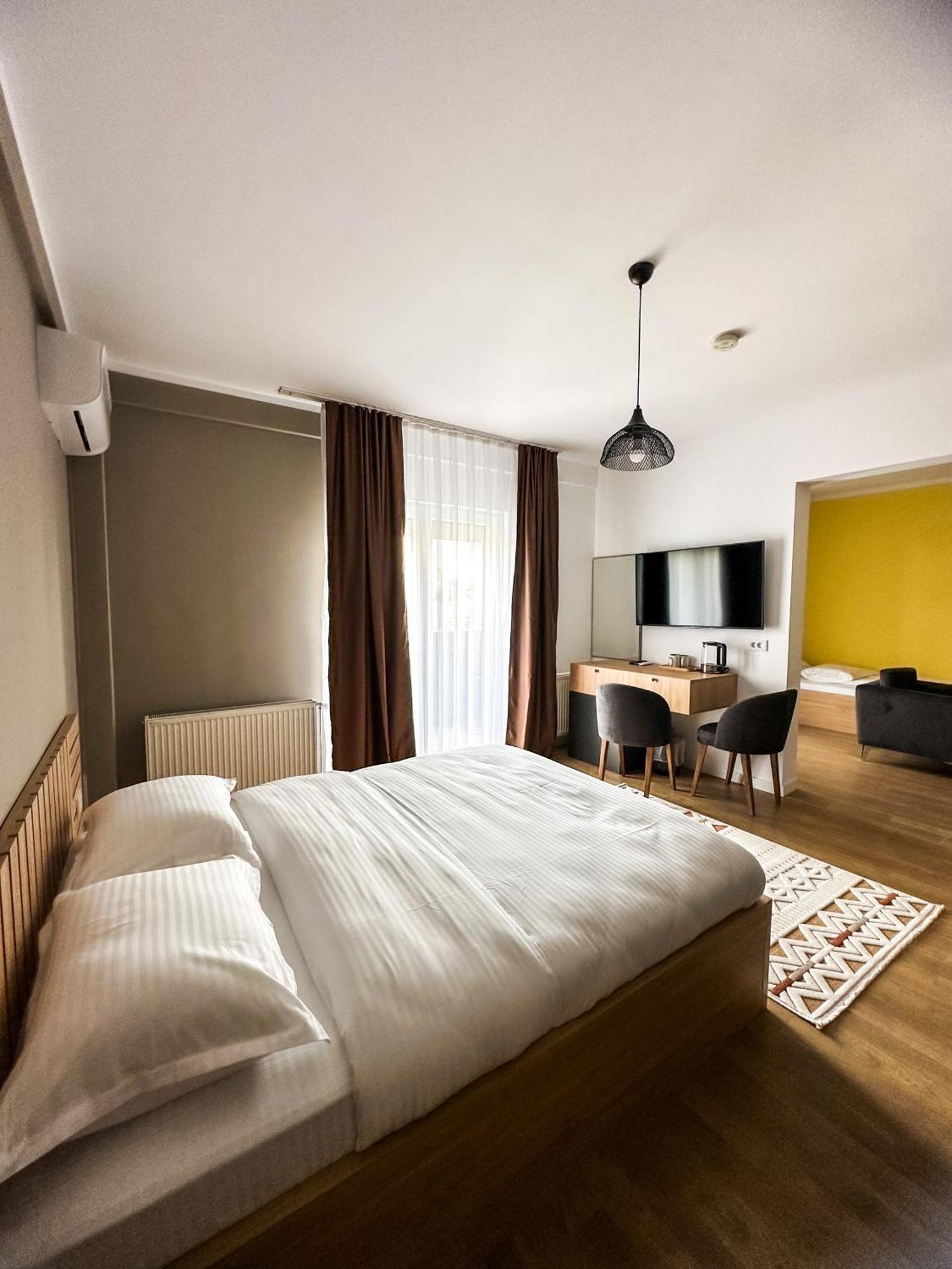 Grand Apartments Prishtina プリシュティナ エクステリア 写真