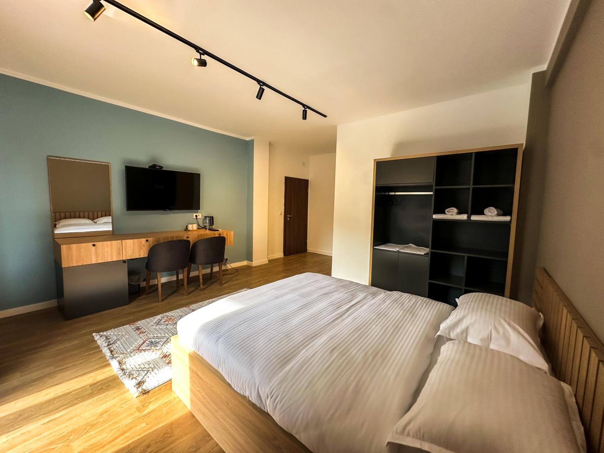 Grand Apartments Prishtina プリシュティナ エクステリア 写真