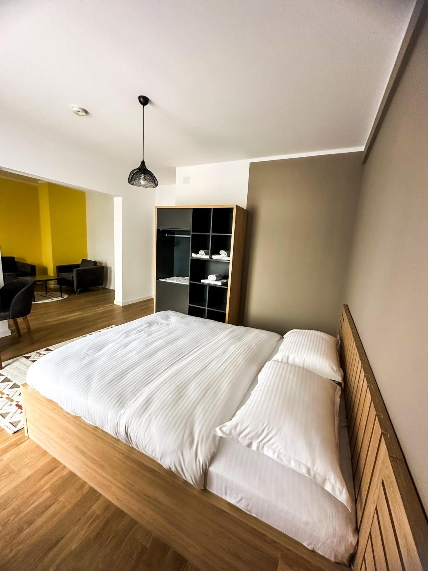 Grand Apartments Prishtina プリシュティナ エクステリア 写真
