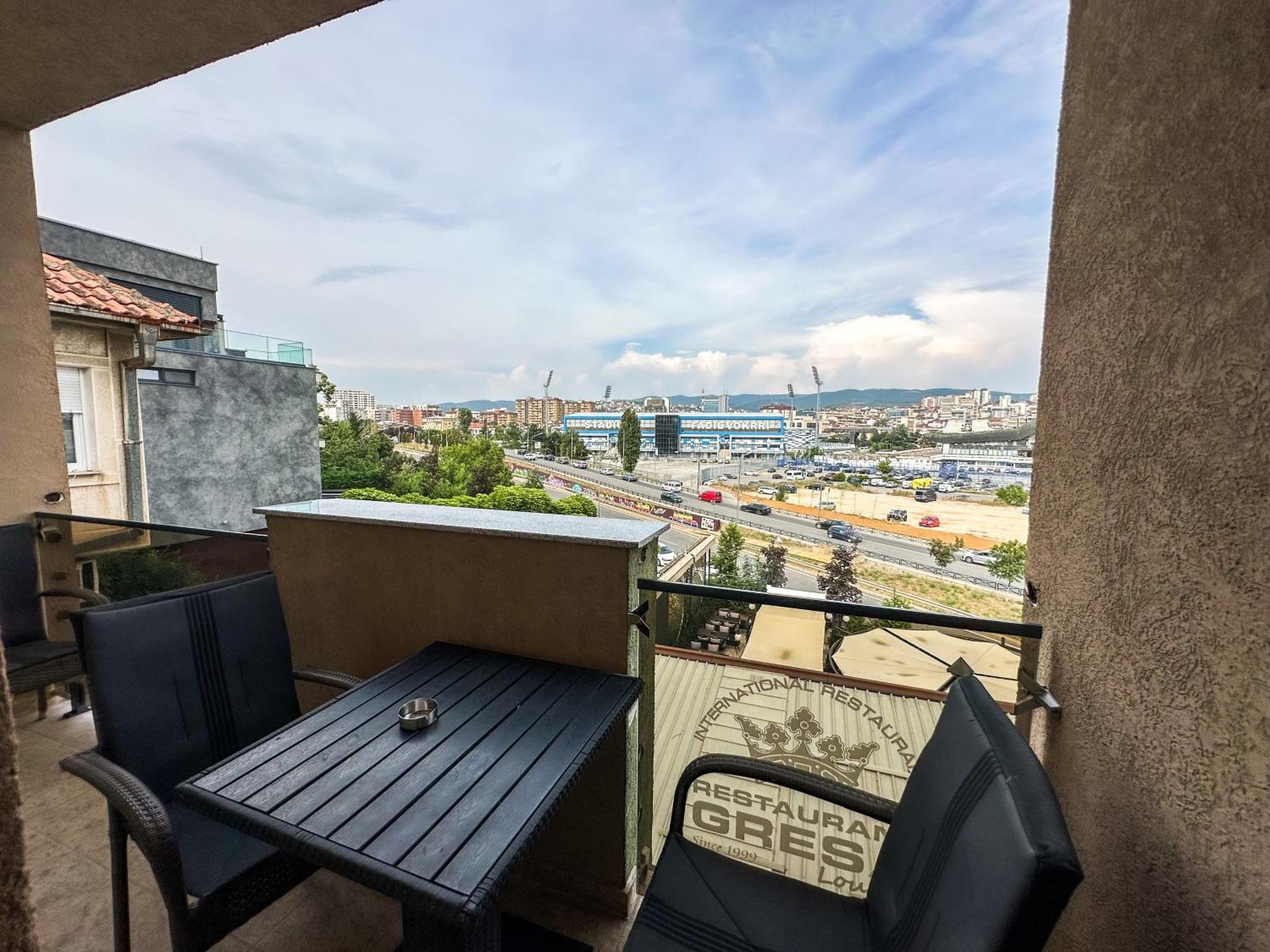 Grand Apartments Prishtina プリシュティナ エクステリア 写真
