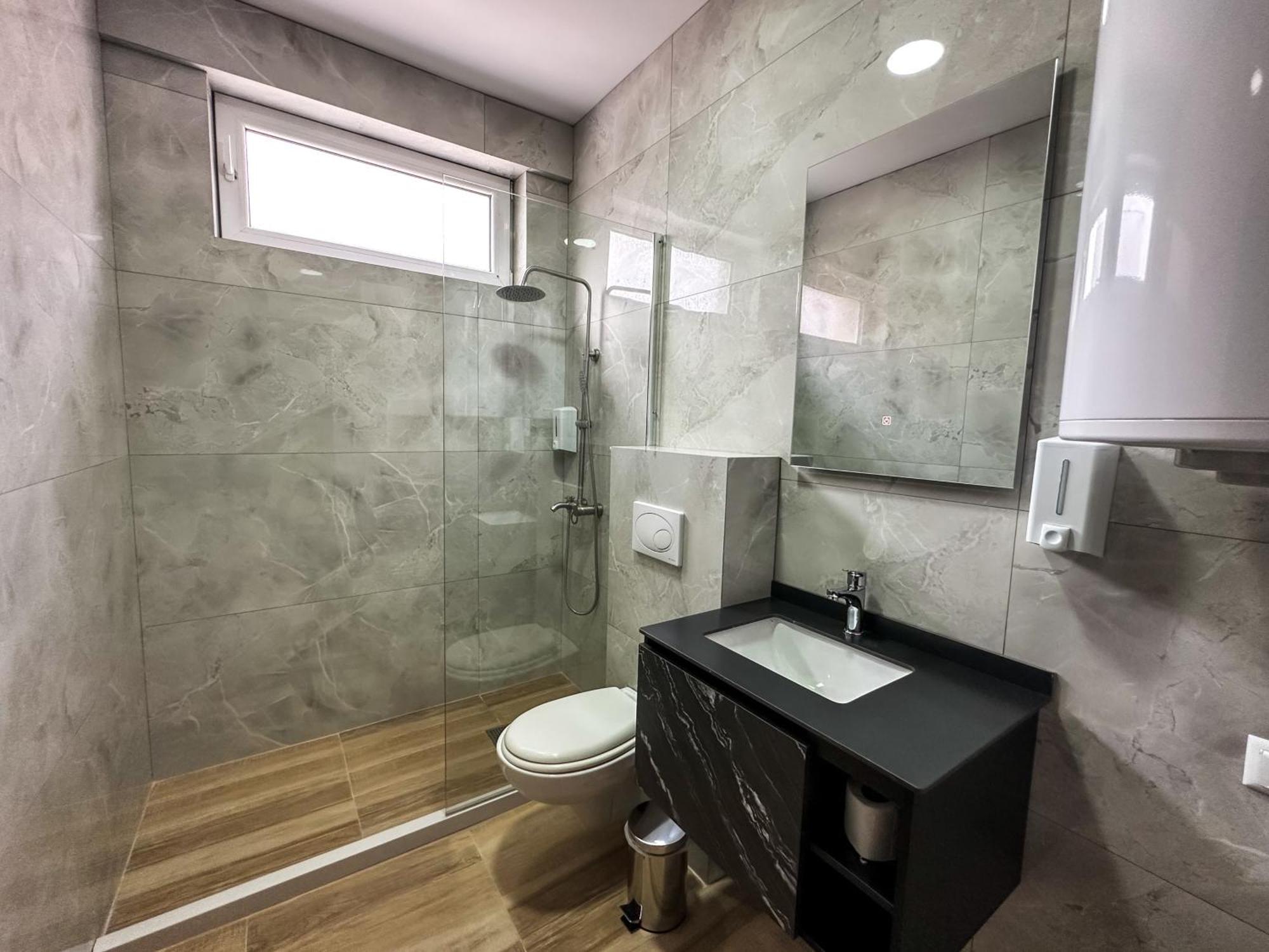 Grand Apartments Prishtina プリシュティナ エクステリア 写真