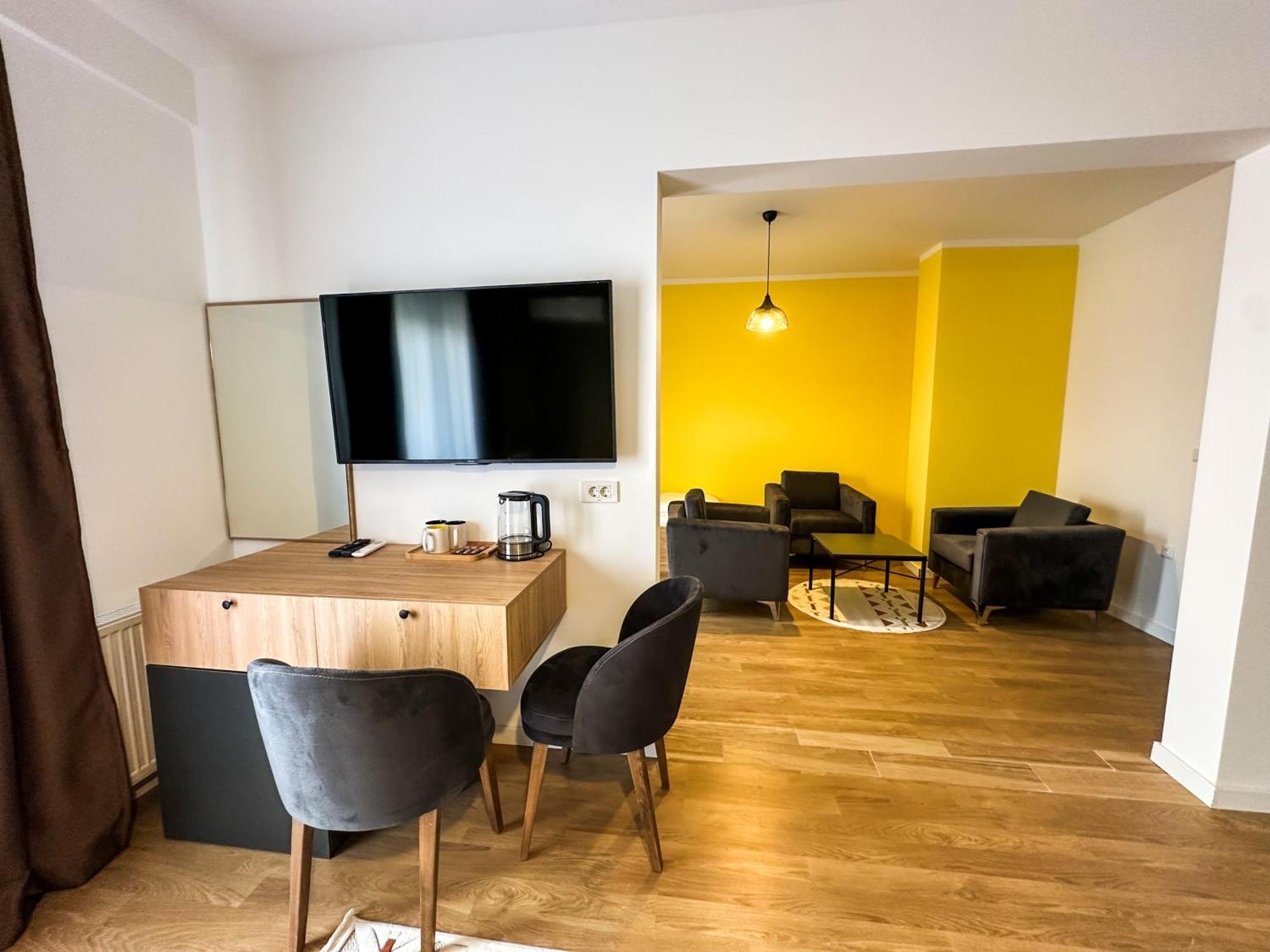 Grand Apartments Prishtina プリシュティナ エクステリア 写真