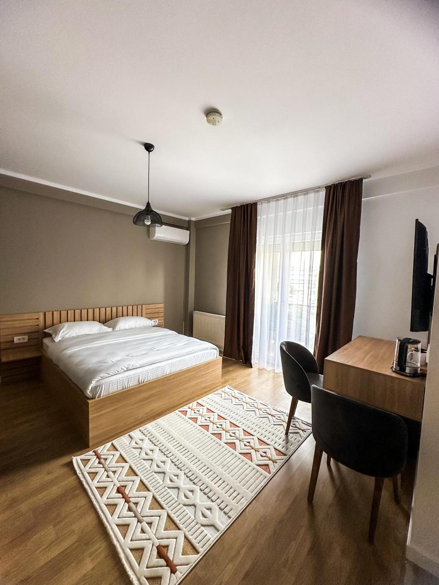 Grand Apartments Prishtina プリシュティナ エクステリア 写真